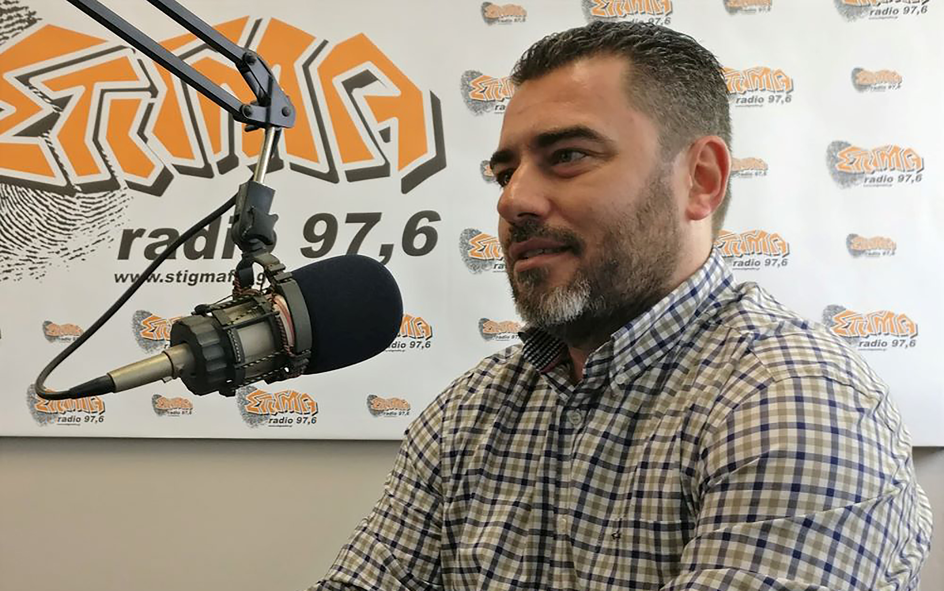 Νίκος Γκλαβάς Νίκος Γκλαβάς