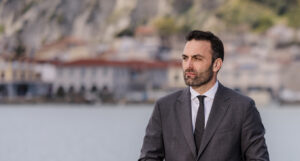Νίκος Πέττας