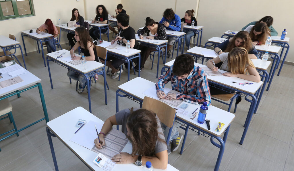 Ομαλή η πρεμιέρα των Πανελλαδικών Εξετάσεων στη Ζάκυνθο