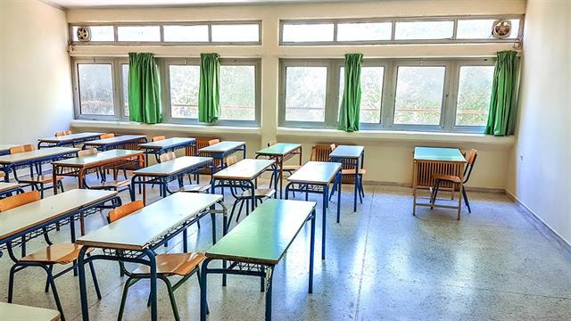 Ολιγώρησε ο Δήμος στις απεντομώσεις των ψύλλων